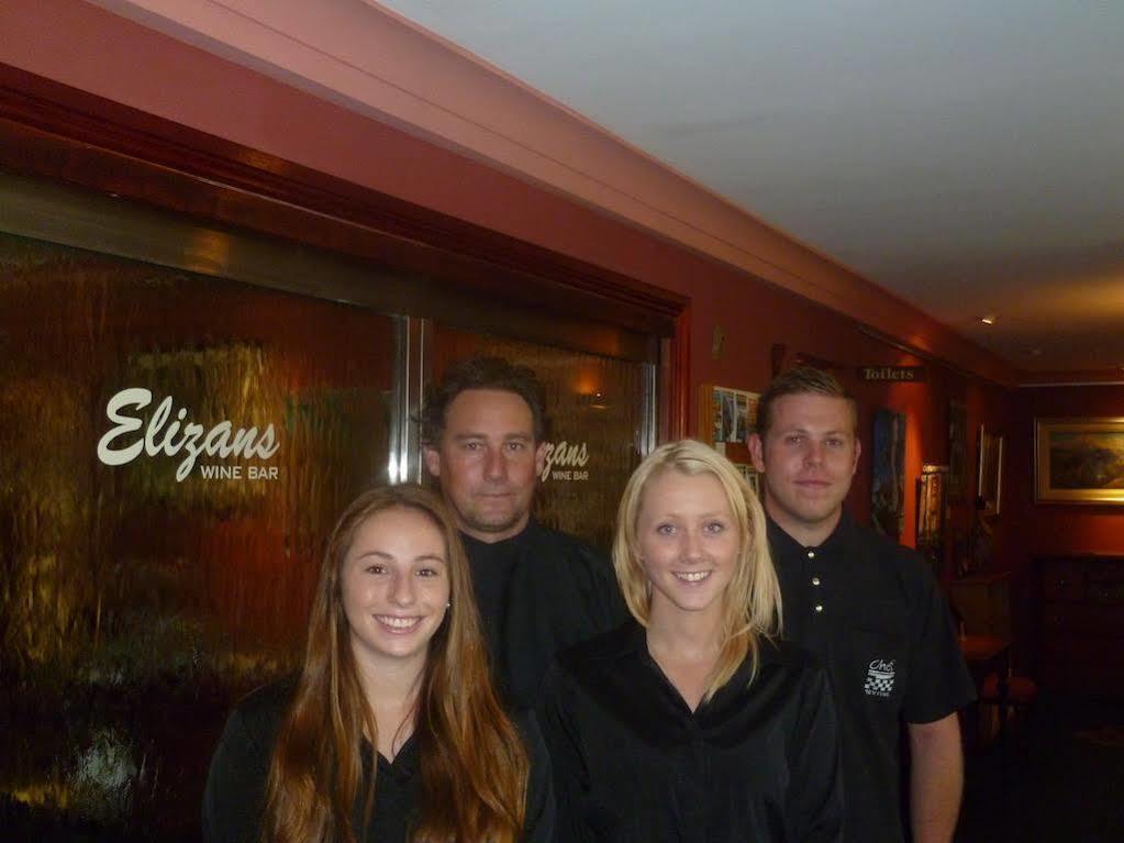 Oasis Inn Ulladulla - Welcoming Guests 18 Years And Older Exterior foto